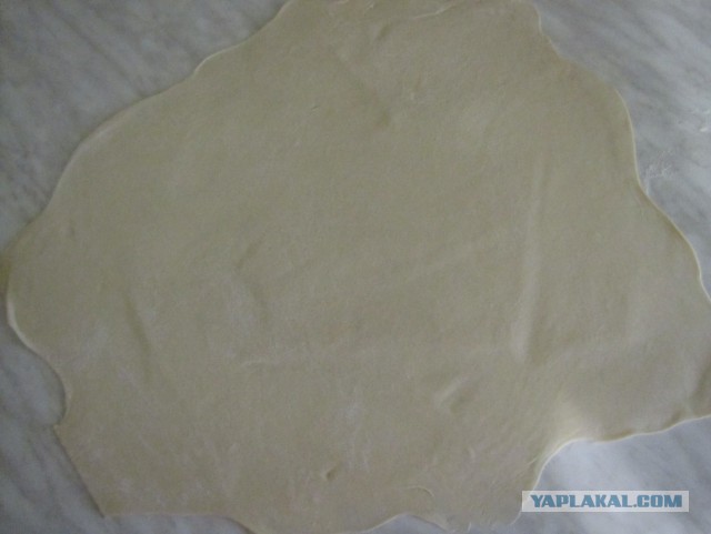 Что-то сладкое в виде рогаликов