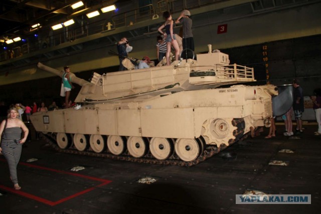 Неделя Флота в Нью Йорке USS Wasp