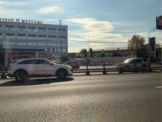 Сегодня в Москве взял и резко кончился бензин