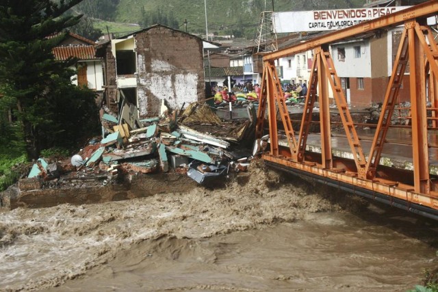 Жуткое наводнение в Перу