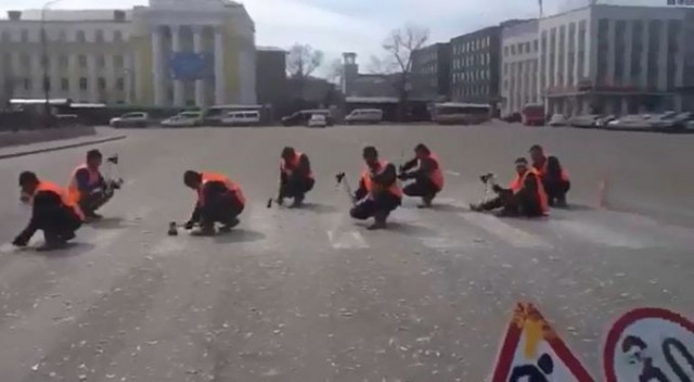 Как делают дороги в Нидерландах