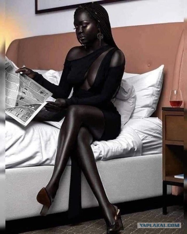 Суданская модель Няким вошла в книгу рекордов Гиннеса за самый темный оттенок кожи на Земле.
