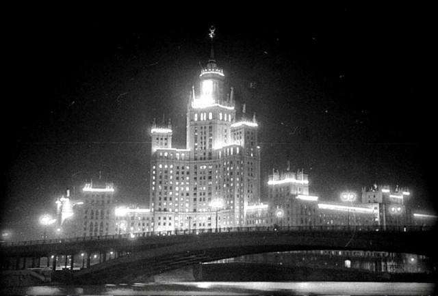 Москва и москвичи. Двадцатый век. 11.11.24