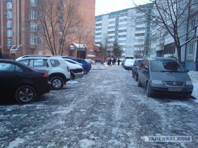 Самоуправство в отдельно взятом дворе