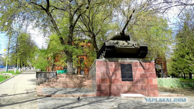 Где красные звезды?