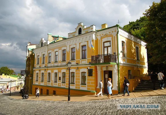 Союз писателей Украины потребовал закрыть музей Булгакова в Киеве