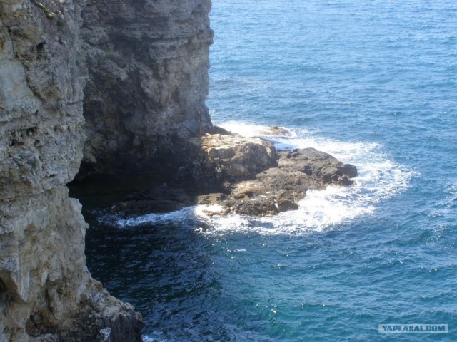 Мыс Тарханкут - самая западная точка Крыма.