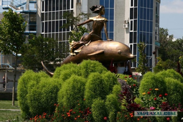 Необычные статуи мира