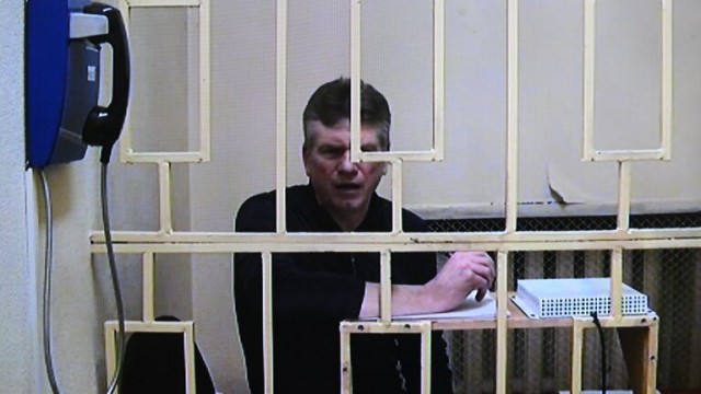 У генерала Кузнецова потребовали изъять монеты и недвижимость на ₽500 млн