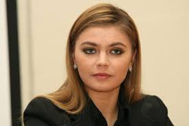 Заказала крем, коляску и музычку в кафе.