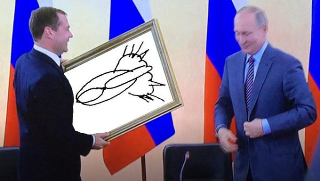 Путин подарил Медведеву на день рождения картину "В цеху"