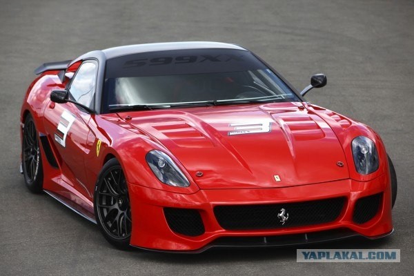 Новый Ferrari 599xx идет в мир
