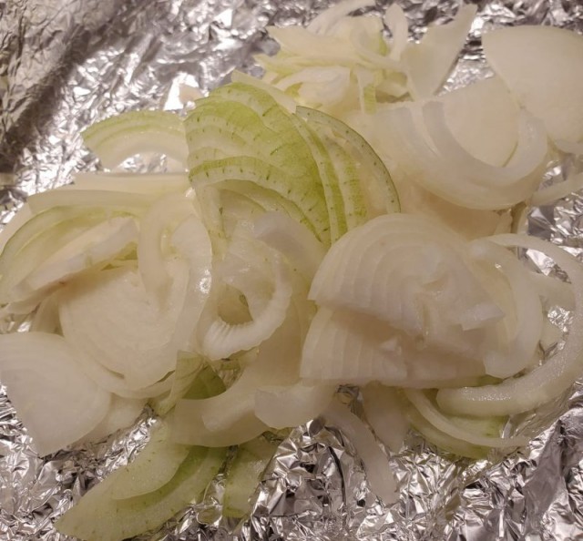 Цыпа Сельдереевна. Курица,лук,сельдерей.