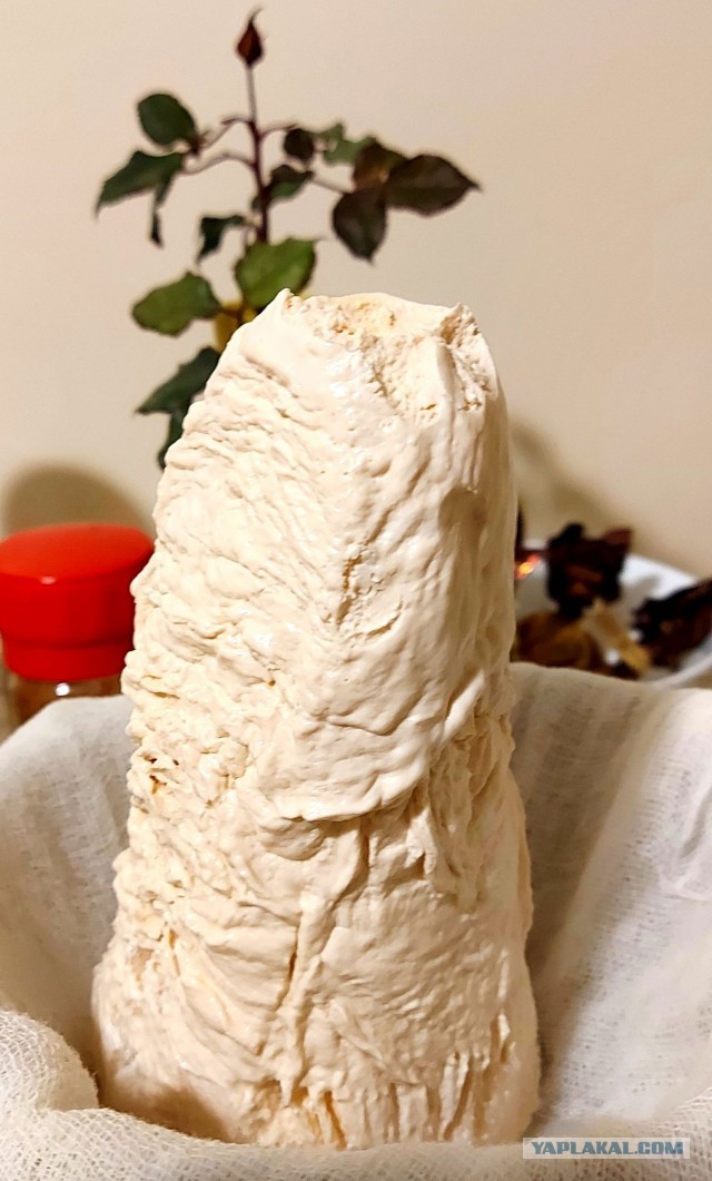 Рулет меренговый