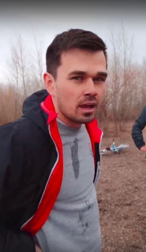 «Только родителям не рассказывайте»: в Челябинской области мужчина спас девочку, провалившуюся под лед