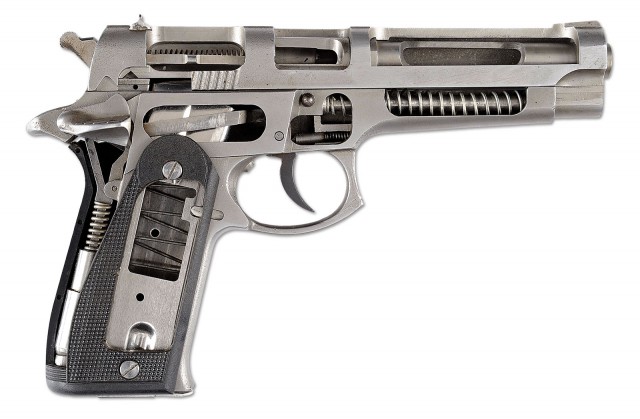 Parabellum и Walther P38 изнутри. Красивых фото в разрезе пост.