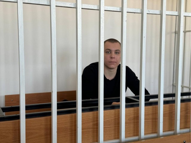 Никиту Журавеля, обвиняемого в сожжении Корана, приговорили к 3,6 годам колонии общего режима