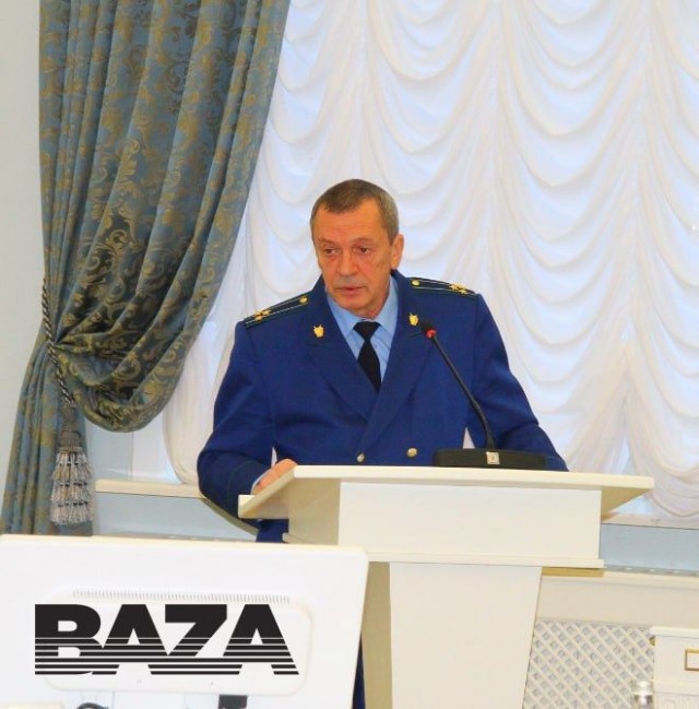 Бывший высокопоставленный прокурор продал машину и отдал все накопления по указу мошенников — в общем счете он перевел им 20 млн