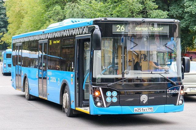 140 новых автобусов вышли на маршруты в Мелитополе и Бердянске