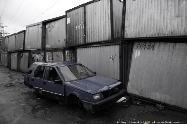 Автомобильная свалка в Москве
