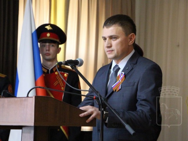 В Красноярском крае мэр города подал в суд на журналистов, которые рассказали о финансовых махинациях его компании