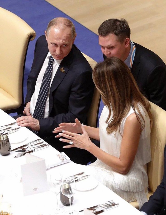 С кем ужинал Путин на G20?