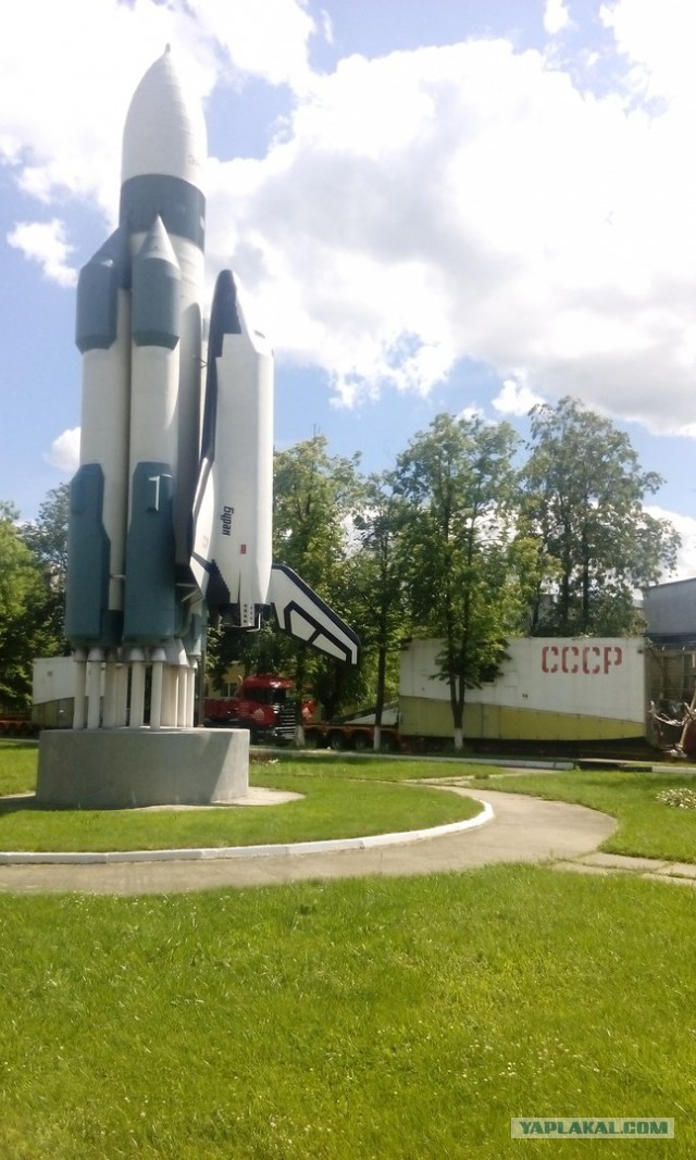 Космический корабль «Буран» занял своё место