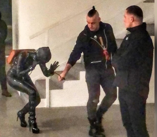 Порноактриса Елена Беркова бросила вызов лидеру Rammstein