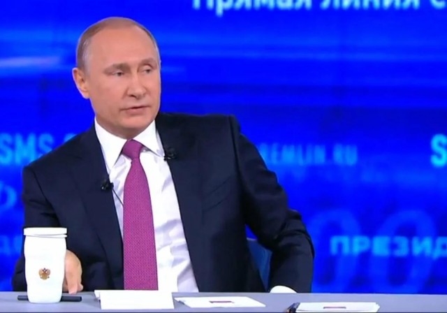 Коллегия судей Кубани проверит видео, на котором судья произносит тост за свою «писечку сладкую»