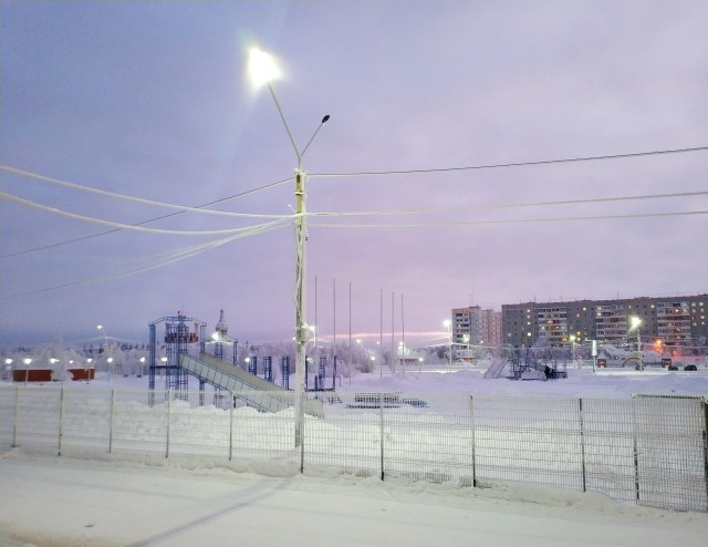 Давно вроде не было... А что у вас за окном