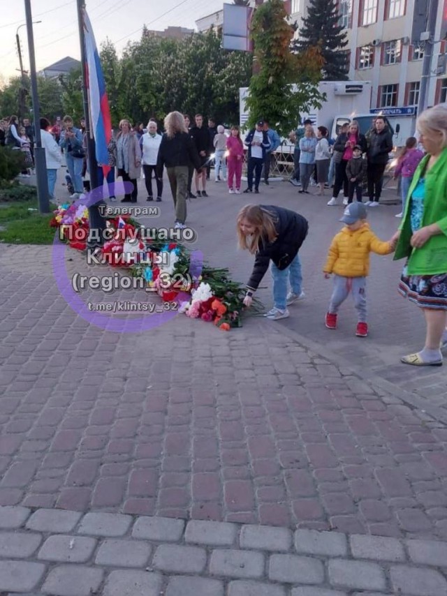 9 человек погибли сегодня в результате крушения вертолетов Ми-8 и самолетов Су-34 и Су-35 в Брянской области
