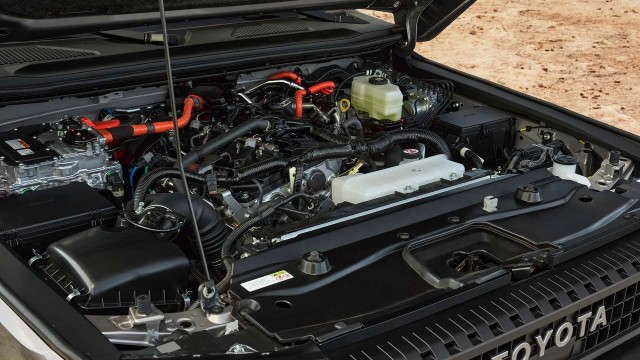 Toyota смогла удивить. Представлен Land Cruiser Prado 2024 — первый по-настоящему новый Prado за 14 лет