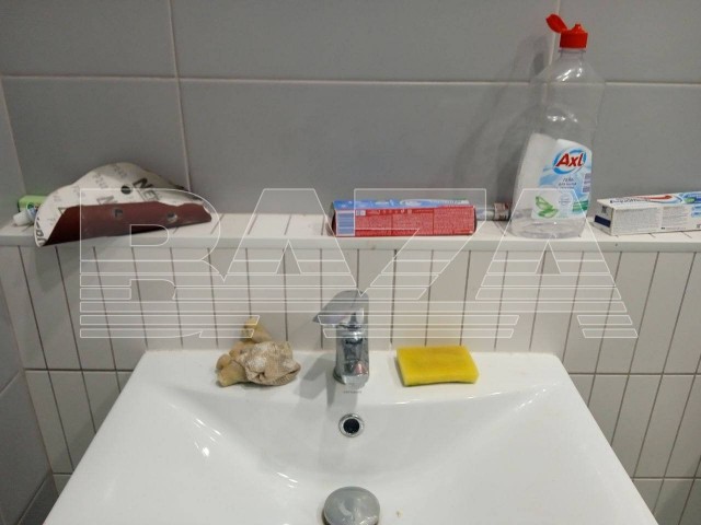 В одном из московских ЖК рабочие живут прямо в квартирах, пока собственники ждут ключи по полгода.