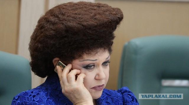 В Красноярском крае установили скульптуру «девушки-поезда»