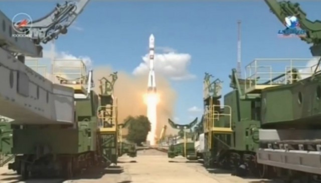 Роскосмос успешно запустил ракету с первым в России краудфандинговым спутником