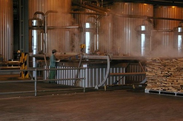 Из чего и как делают пробку