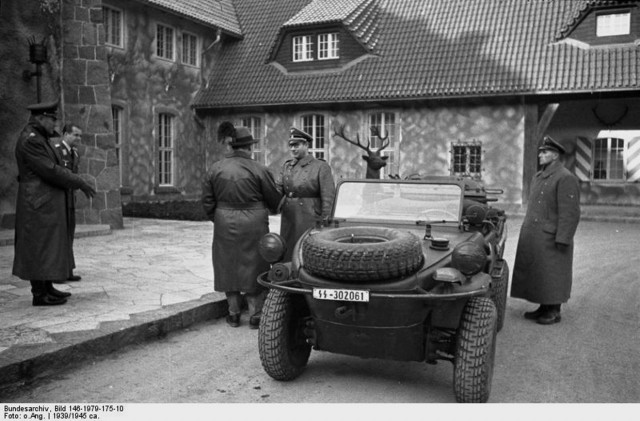 Жук-плавунец: тест-драйв Volkswagen Type 166 Schwimmwagen