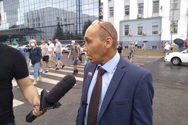 В Хабаровске митинг посетил председатель исполнительного комитета Уссурийска Виталий Наливкин