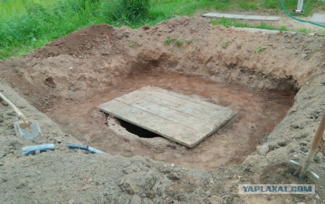 Психанул. Дачный сортир «king size»