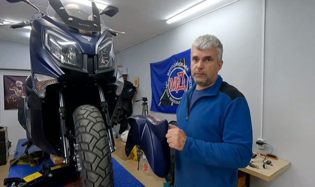 Какого черта х*есосят отечественный автопром?