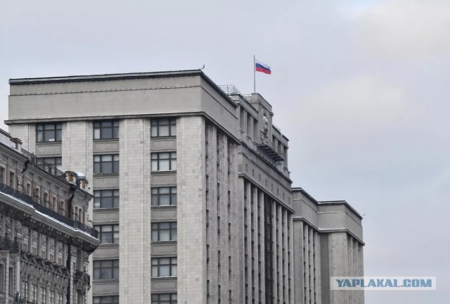 В Госдуме отозвали проект о праве школ запрещать религиозную одежду