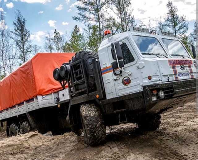 «КАМАЗ» провёл испытания арктического вездехода К-6345