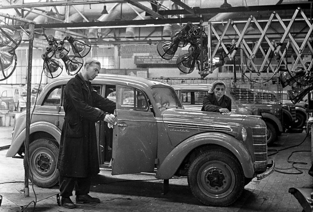 Москва и москвичи. Двадцатый век. 21.04.25