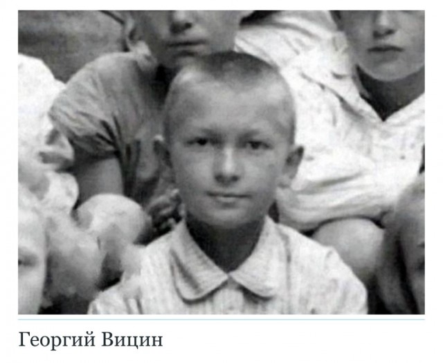 Небольшая фотоподборка известных личностей в детстве и юности