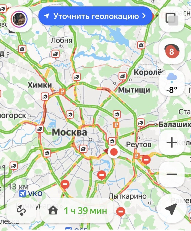 Москва встала в девятибалльных пробках