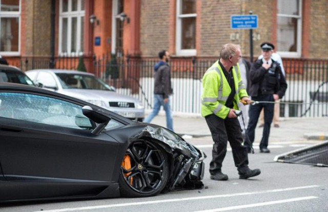 Встретились однажды Mazda и Lambo