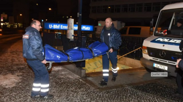 В Берлине выходец из Ирана толкнул 20-летнюю немку под колеса поезда метро