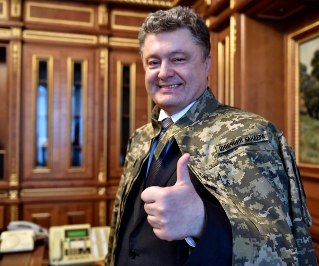 Порошенко подписал закон о реинтеграции Донбасса