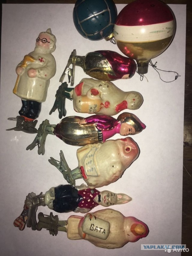 А можно я похвастаюсь елочными игрушками?