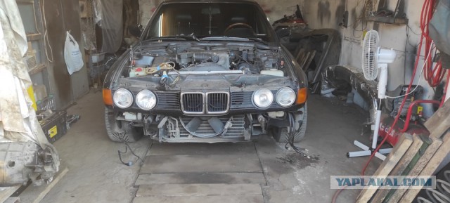 Снова рукожопство и BMW.